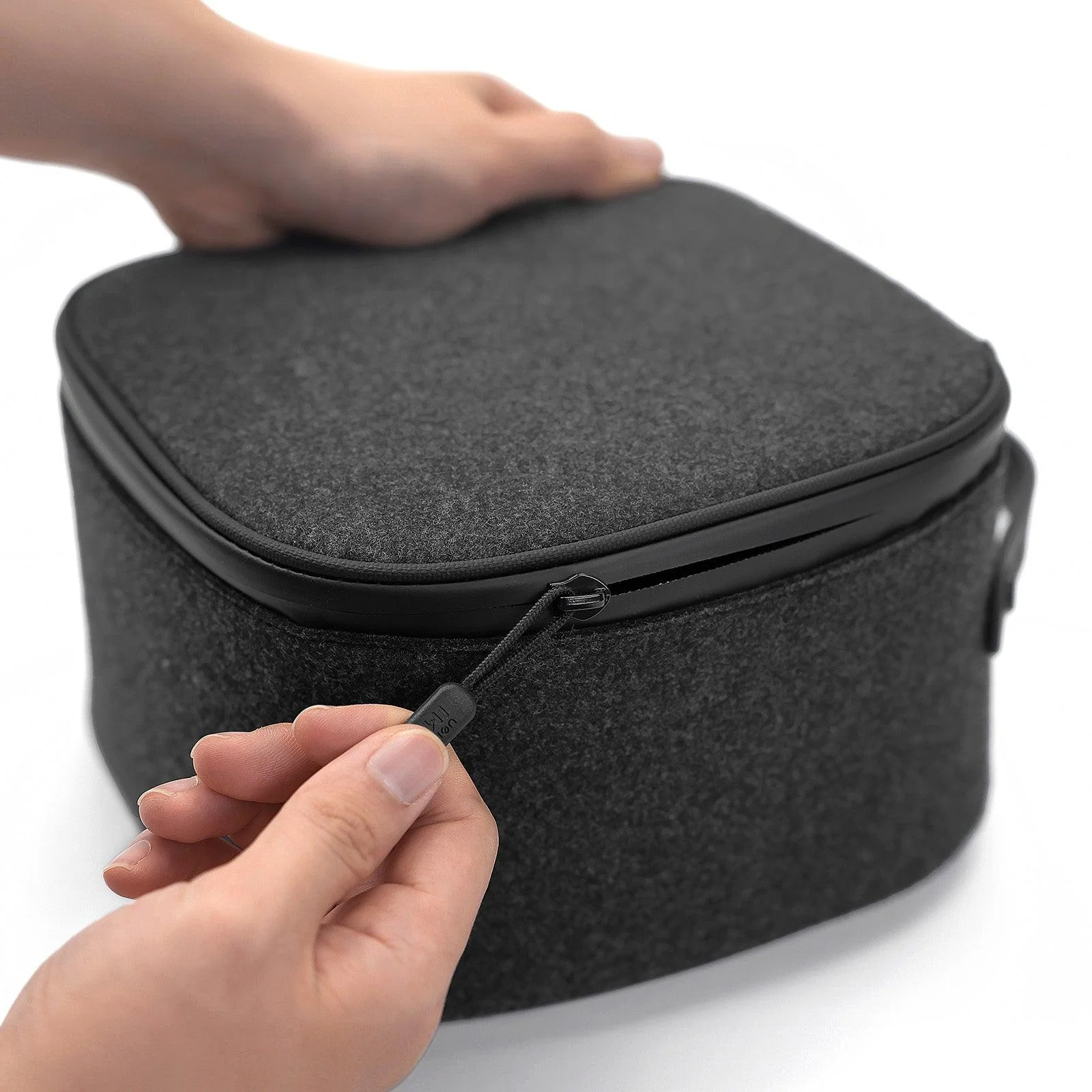 P4 Portable Carrying Case - Image 3